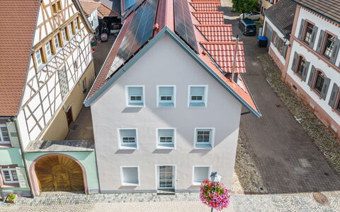 Endingen am Kaiserstuhl 100: Recours, Biens, Hacienda, Balcon, Ville Resort, Piscine, Hôtel, Station Balnéaire, Aménagement Paysager