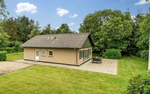 Adisl - 300M to the Fjord: Maison, Toit, Chalet, Domicile, Ferme, Biens, Pelouse, Batiments Jardin, Jardin, Siding