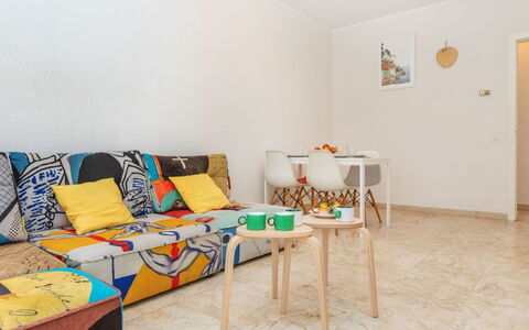 Ribera: Meubles, Design Intérieur, Sol, Sol, Jaune, Pièce, Canapé, Appartement, Salon, Domicile