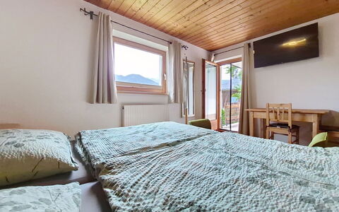 Buchauer: Mur, Bois, Domicile, Tache De Bois, Dur, Chambre, Planche, Drap De Lit, Lit, Literie