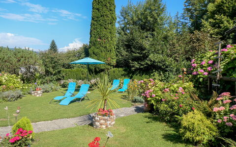 Velden am Wörthersee 39: Bleu, Fleur, Arbuste, Jardin, Couverture De Sol, Aménagement Paysager, Pelouse, Cour, Arrière-Cour