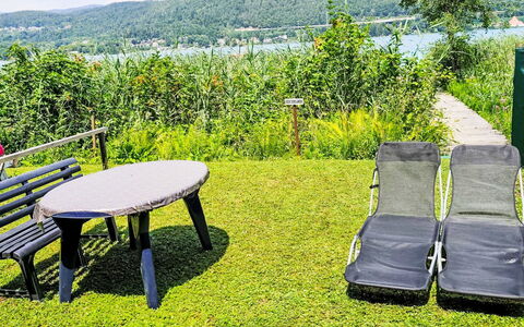 Velden am Wörthersee 39: Meubles, Mobilier De Jardin, Tableau De Plein Air, Table, Chaise, Jardin, Pelouse, Ombre, Banc