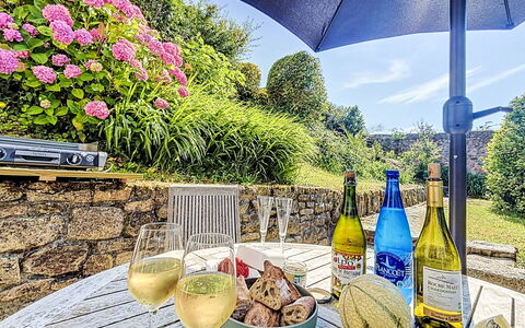 La Rivière St Goustan: Recours, Hôtel, Ville Resort