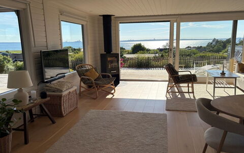Raadengaard - 400M from the Sea: Meubles, Table, Chaise, Sol, Table Cuisine Et Salle A Manger, Parquet, Tache De Bois, Dur, Table Basse, Salon