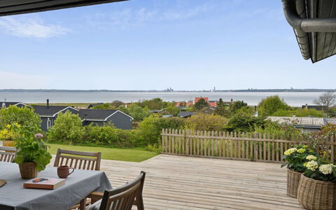 Raadengaard - 400M from the Sea: Domicile, Plate-Forme, Porche, Biens, Eco Hôtel, Dur, Chalet, Jardin, Ombre