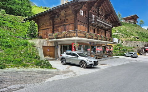 La Patrouille des Glaciers: Station De Montagne, Chaîne De Montagnes, Vallée, Village, Village De Montagne, Balcon