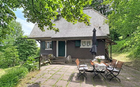 Auszeit für Körper und Seele: Arbre, Maison, Chalet, Domicile, Toit, Arbuste, Zone Rurale, Porte, Couverture De Sol