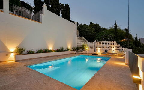 Romantica: Piscine, Recours, Composite, Eco Hôtel, Éclairage Paysager, Caractéristique De L'Eau, Biens, Ombre, Hôtel, Villa
