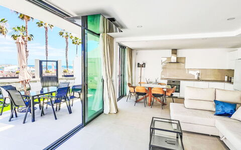 Sand, Sea and Love: Ombre, Hôtel, Balcon, Chaise, Mobilier De Jardin, Recours, Caraïbes