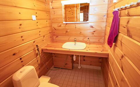 Tiira: Bois, Sol, Luminaire Plomberie, Sol, Tache De Bois, Salle De Bains, Plomberie, Dur, Pièce, Planche