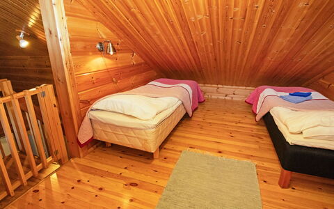 Tiira: Bois, Design Intérieur, Sol, Sol, Plafond, Chambre, Parquet, Lit, Meubles, Pièce