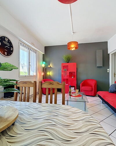 L'Estuaire: Meubles, Design Intérieur, Sol, Plafond, Pièce, Sol, Éclairage, Luminaire, Appartement, Salon