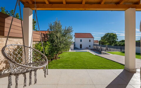 Marko: Meubles, Mobilier De Jardin, Chaise, Jardin, Arrière-Cour, Ombre, Cour, Aménagement Paysager, Eco Hôtel, Tableau De Plein Air