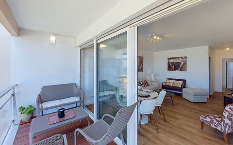 Joigny: Appartement, Meubles, Architecture, Zone Résidentielle, Design Intérieur, Sol, Domicile, Sol, Balcon, Parquet