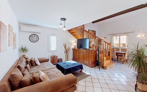 Sérénité: Meubles, Sol, Design Intérieur, Canapé, Sol, Appartement, Plafond, Salon, Domicile, Pièce