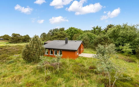 Tuija - 2.8Km from the Sea: Bois, Meubles, Chaise, Mer, Appartement, Balcon, Océan, Ombre, Mobilier De Jardin, Tache De Bois