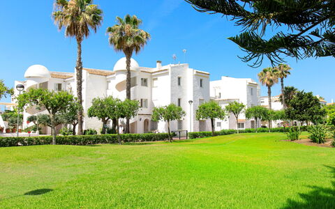 Laguna Beach Padel: Bois, Meubles, Chaise, Mer, Appartement, Balcon, Océan, Ombre, Mobilier De Jardin, Tache De Bois
