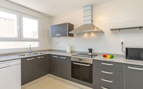 Benicarlo Center: Bois, Meubles, Chaise, Mer, Appartement, Balcon, Océan, Ombre, Mobilier De Jardin, Tache De Bois