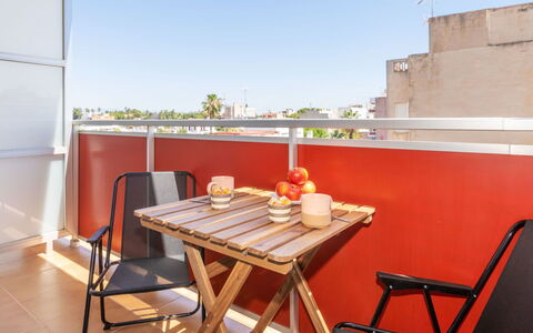 Benicarlo Center: Bois, Meubles, Chaise, Mer, Appartement, Balcon, Océan, Ombre, Mobilier De Jardin, Tache De Bois
