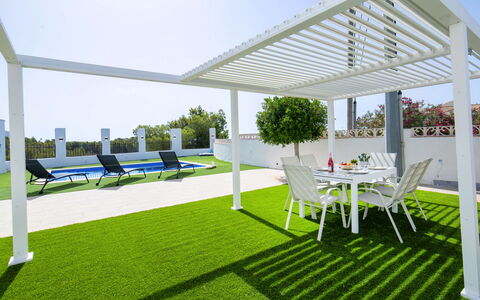 El Lloveret: Bois, Meubles, Chaise, Mer, Appartement, Balcon, Océan, Ombre, Mobilier De Jardin, Tache De Bois
