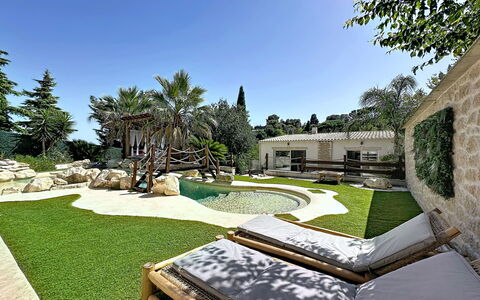 Villa le Lagon: Bois, Meubles, Chaise, Mer, Appartement, Balcon, Océan, Ombre, Mobilier De Jardin, Tache De Bois