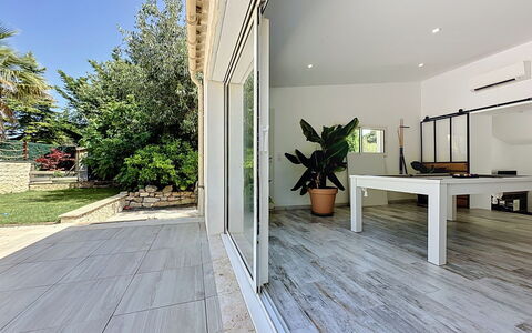 Villa le Lagon: Bois, Meubles, Chaise, Mer, Appartement, Balcon, Océan, Ombre, Mobilier De Jardin, Tache De Bois