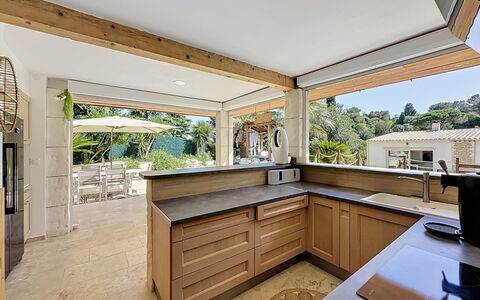 Villa le Lagon: Bois, Meubles, Chaise, Mer, Appartement, Balcon, Océan, Ombre, Mobilier De Jardin, Tache De Bois