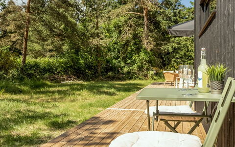 Adrian - 500M from the Sea: Meubles, Bois, Mobilier De Jardin, Table, Chaise, Tableau De Plein Air, Lot Terre, Table Cuisine Et Salle A Manger, Jardin, Ombre