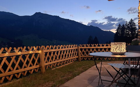 Chez Teddy Ug: Colline, Chaîne De Montagnes, Station De Montagne, Vallée, Alpes, Crête, Balcon, Clôture, Tache De Bois, Mélèze