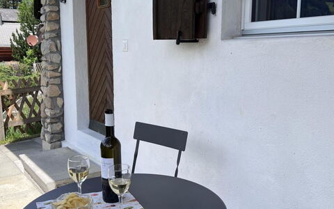 Chez Teddy Ug: Meubles, Table, Mobilier De Jardin, Tableau De Plein Air, Chaise, Table Cuisine Et Salle A Manger, Ombre, Table Basse, Tache De Bois, Parapluie