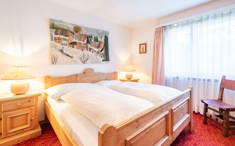 Haus Ner A1: Lit, Chambre, Literie, Drap De Lit, Meubles, Design Intérieur, Bois, Cadre De Lit, Linge, Pièce