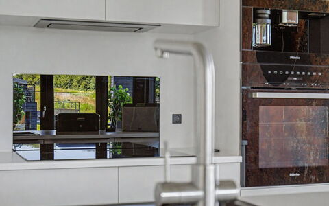 Sedine - 500M from the Sea: Appareil De Cuisine, Cuisine, Design Intérieur, Bois, Électroménager, Principaux Appliance, Comptoir, Éclairage, Sol, Cabinetry