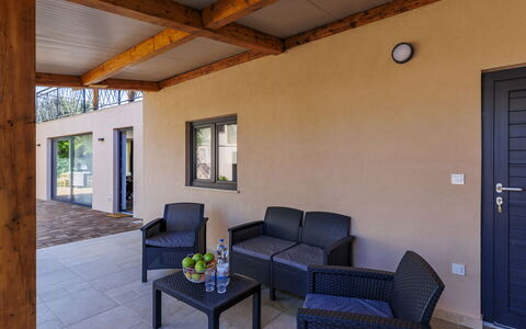 Di Gigi: Piscine, Zone Résidentielle, Thermes, Recours, Composite, Loisir, Biens, Gazon Artificiel, Hacienda, Villa