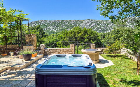 Katarina: Piscine, Zone Résidentielle, Thermes, Recours, Composite, Loisir, Biens, Gazon Artificiel, Hacienda, Villa