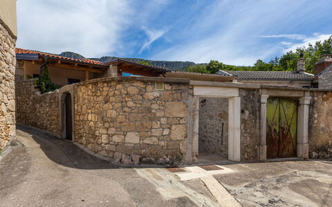 Villa Lara: Piscine, Zone Résidentielle, Thermes, Recours, Composite, Loisir, Biens, Gazon Artificiel, Hacienda, Villa