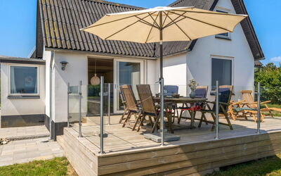 Alkmund - 100M from the Sea