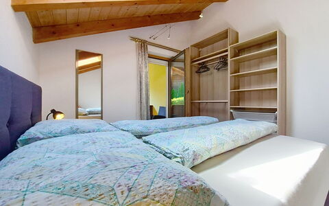 Vöstl: Design Intérieur, Bois, Meubles, Plafond, Chambre, Lit, Sol, Pièce, Sol, Éclairage