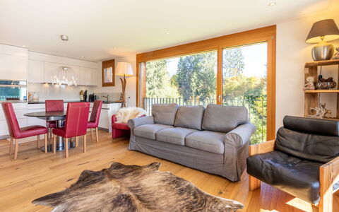 Taviarna Laax 3.6: Meubles, Design Intérieur, Sol, Bois, Sol, Canapé, Parquet, Salon, Pièce, Plafond