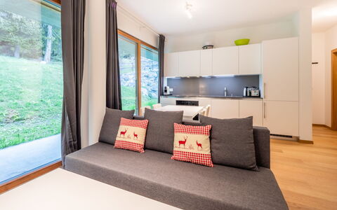 Cuolm Liung Apt. 52: Design Intérieur, Meubles, Sol, Bois, Sol, Pièce, Canapé, Salon, Parquet