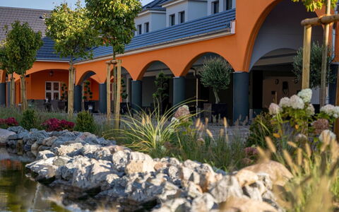 Rambin 100: Biens, Aménagement Paysager, Hacienda, Jardin, Ombre, Cour, Villa, Cour, Eco Hôtel, Manoir