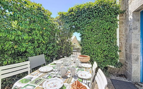 Keryargon: Meubles, Mobilier De Jardin, Chaise, Ombre, Tableau De Plein Air, Plante D'Appartement, Patio, Cour, Conception, Balcon