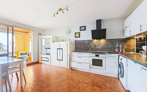 L'Acropole: Meubles, Mobilier De Jardin, Chaise, Ombre, Tableau De Plein Air, Plante D'Appartement, Patio, Cour, Conception, Balcon