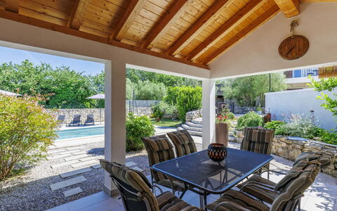 Pišurinka: Meubles, Mobilier De Jardin, Chaise, Ombre, Tableau De Plein Air, Plante D'Appartement, Patio, Cour, Conception, Balcon