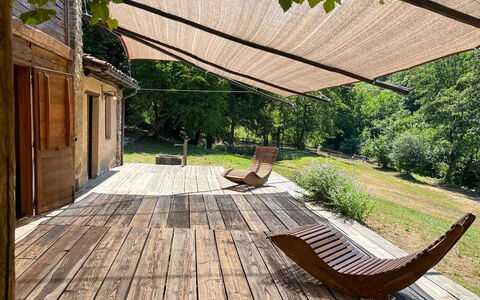 La Baluna: Bois, Ombre, Mobilier De Jardin, Dur, Plate-Forme, Tache De Bois, Planche, Matériau Naturel, Structure En Plein Air, Arrière-Cour
