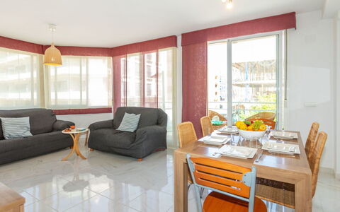 Sagredo: Meubles, Chaise, Design Intérieur, Table, Pièce, Tache De Bois, Balcon, Plafond, Eco Hôtel, Dur