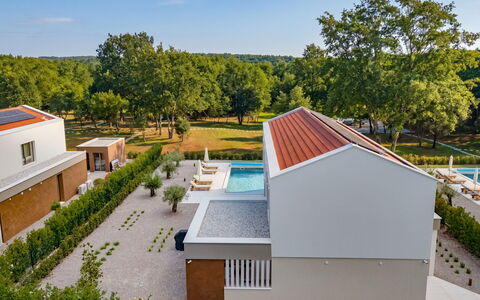 Ruma: Piscine, Design Urbain, Recours, Biens, Jardin, Aménagement Paysager, Ombre, Eco Hôtel, Conception, Villa
