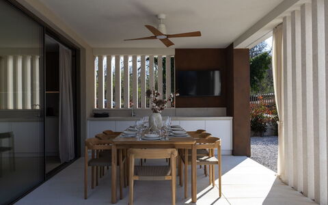Arda: Meubles, Mobilier De Jardin, Chaise, Jardin, Tache De Bois, Pelouse, Dur, Ombre, Arrière-Cour