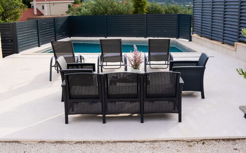Lili: Meubles, Mobilier De Jardin, Chaise, Jardin, Tache De Bois, Pelouse, Dur, Ombre, Arrière-Cour