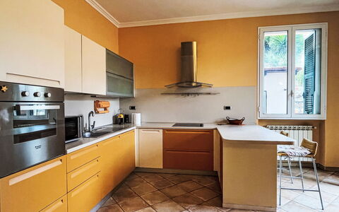 Daisy: Cuisine, Comptoir, Design Intérieur, Appareil De Cuisine, Sol, Principaux Appliance, Cabinetry, Bois, Sol, Meubles