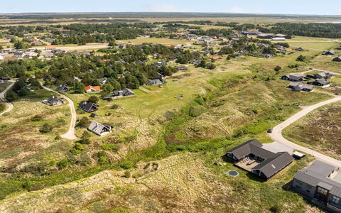 Ija - 1.3Km from the Sea: Écorégion, Vue Du Ciel, Plaine, Paysage, Photographie Aérienne, Lot Terre, Zone Rurale, Champ, Village, Prairie